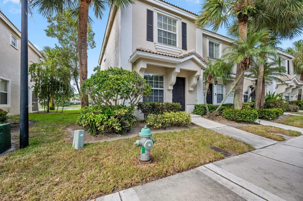 5072 Palmbrooke Circle West Palm Beach, FL 33417