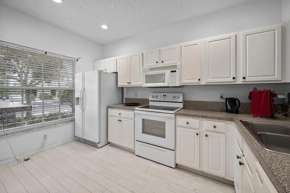 5072 Palmbrooke Circle West Palm Beach, FL 33417