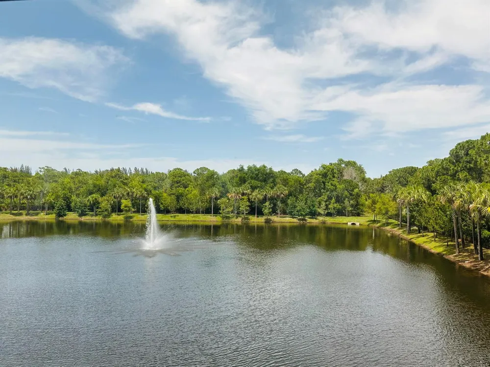 3949 SE Mentmore Lane Stuart, FL 34997