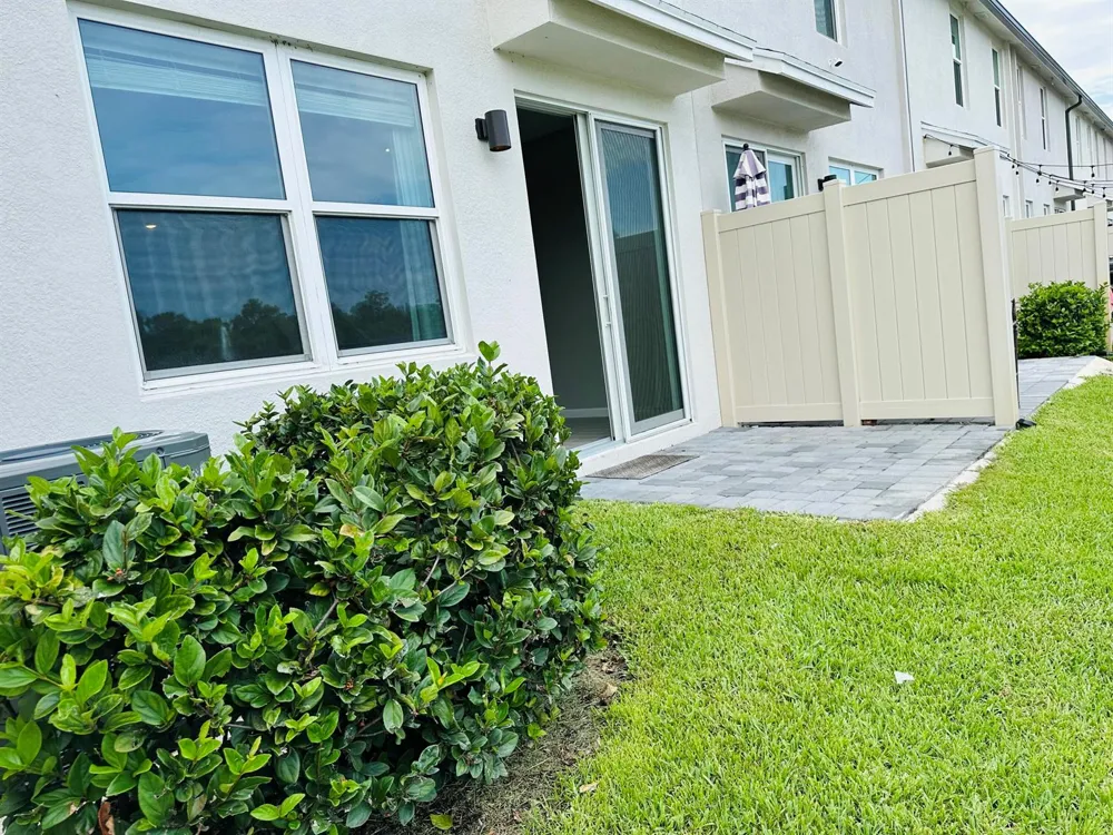3949 SE Mentmore Lane Stuart, FL 34997