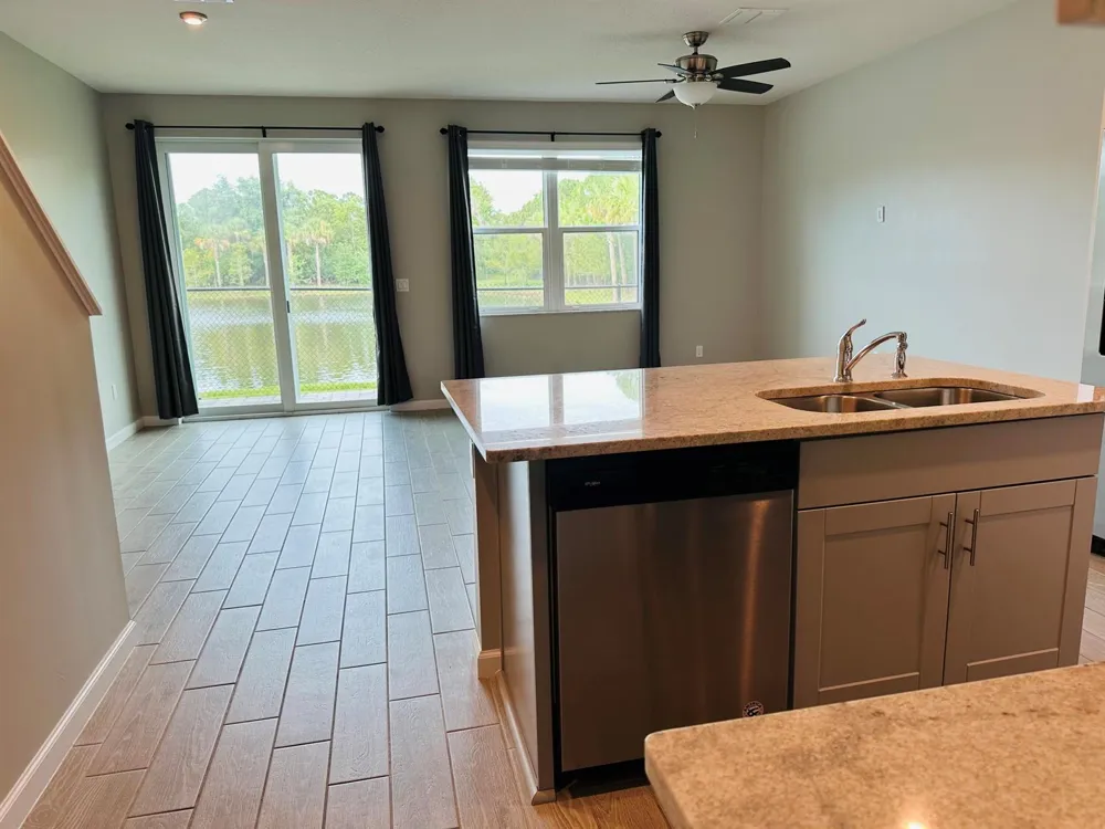 3949 SE Mentmore Lane Stuart, FL 34997