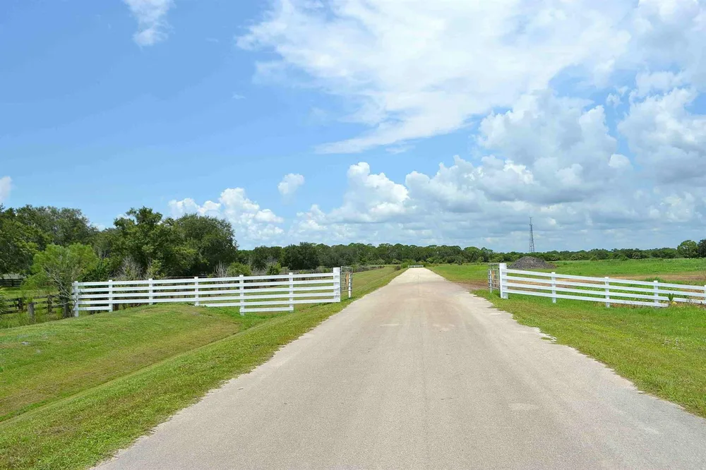 4567 Highway 710 Okeechobee, FL 34974