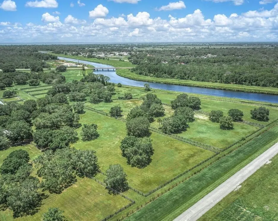 4567 Highway 710 Okeechobee, FL 34974