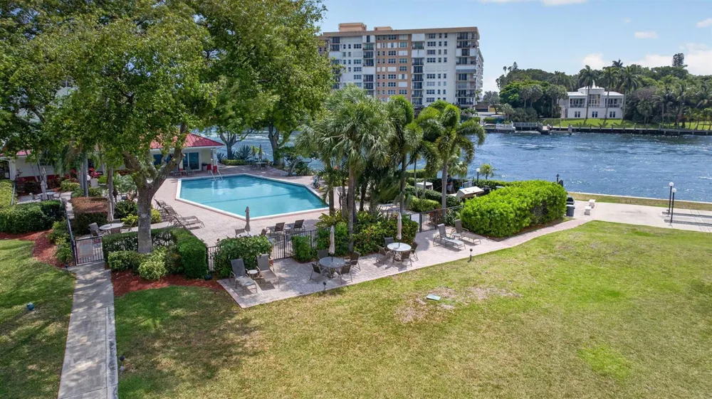 3100 NE 48TH COURT #214 Lighthouse Point, FL 33064