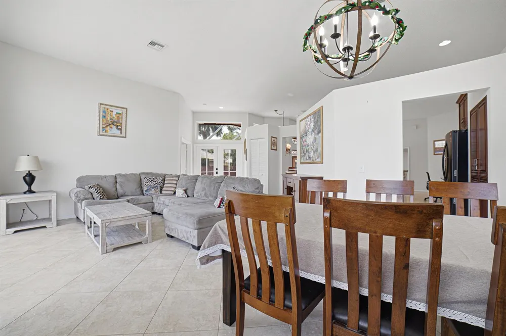 10599 SAINT THOMAS DRIVE Boca Raton, FL 33498