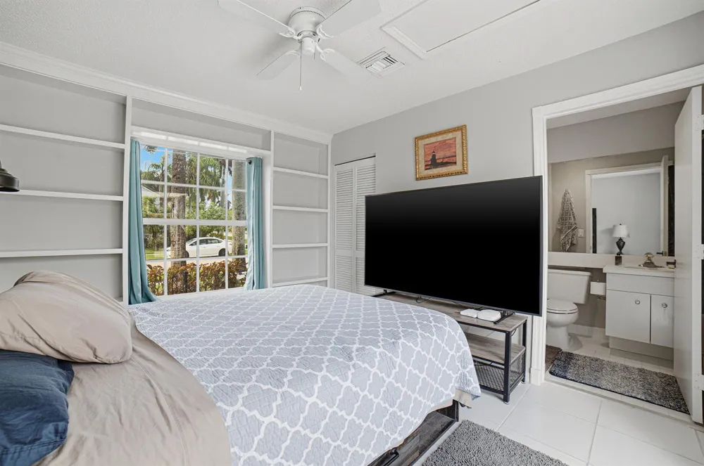 10599 SAINT THOMAS DRIVE Boca Raton, FL 33498
