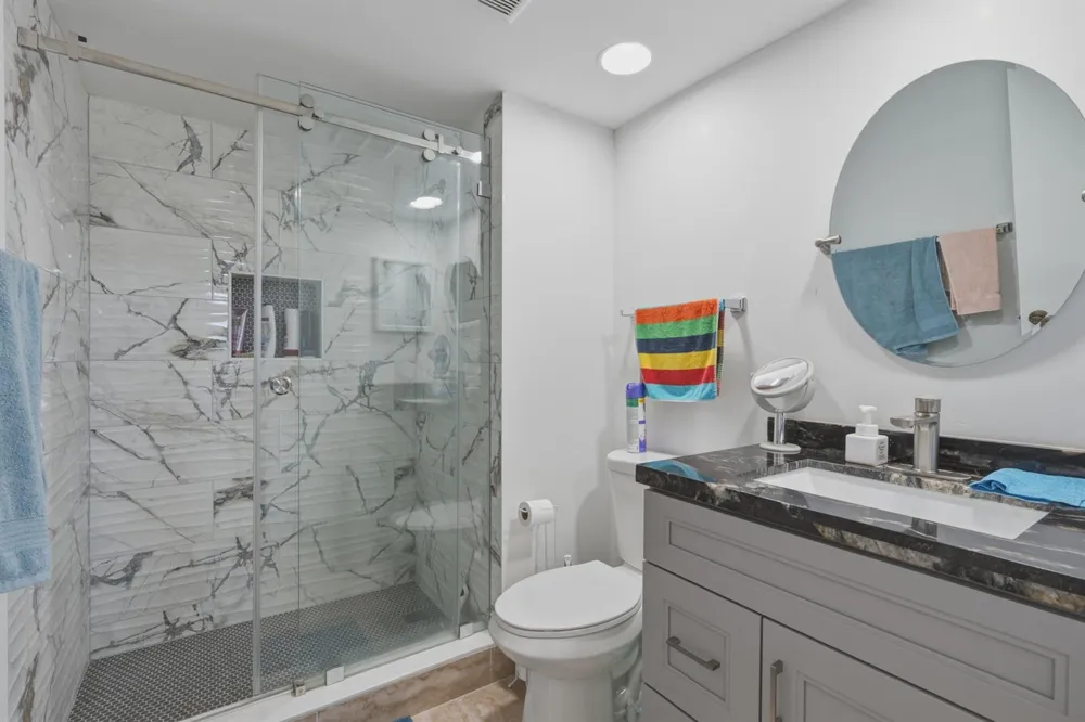 9420 S HOLLYBROOK LAKE DRIVE #304 Pembroke Pines, FL 33025