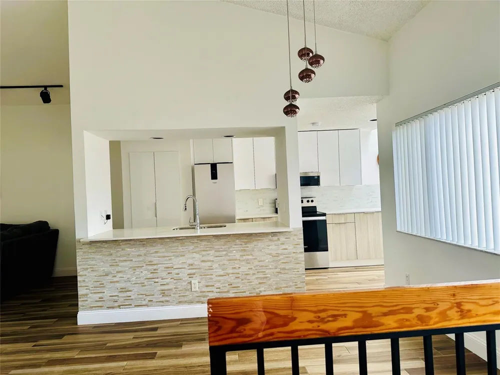 8142 NW 17th Manor Plantation, FL 33322