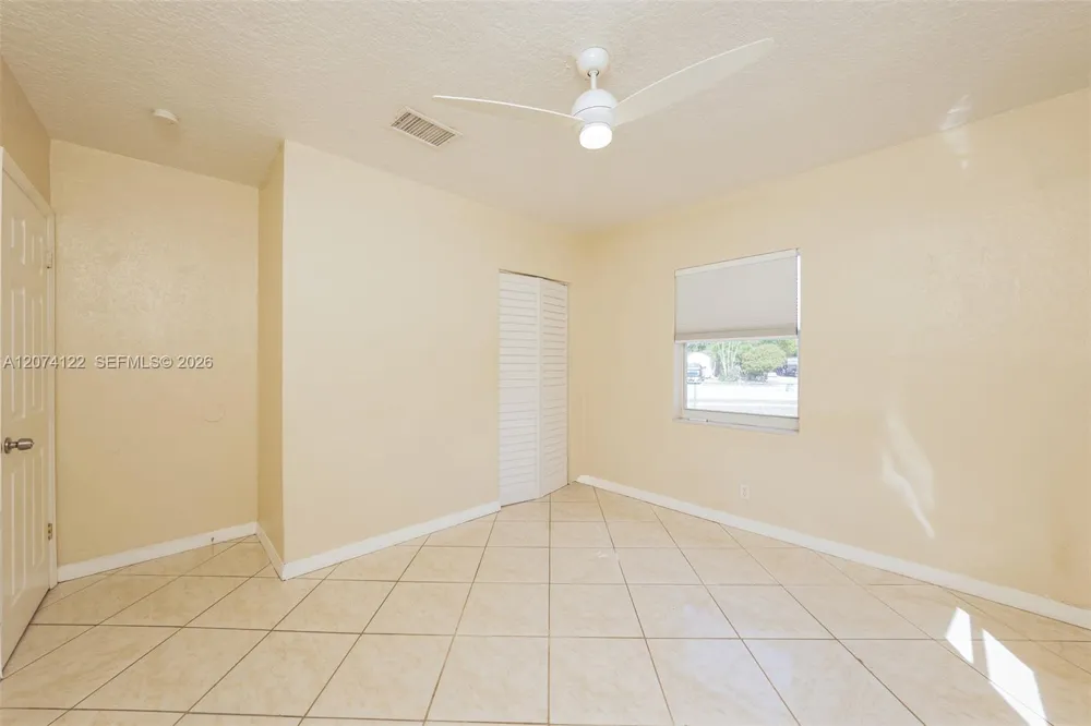 900 W Bloxham St Lantana, FL 33462