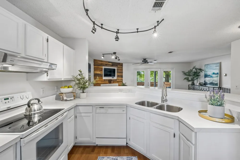 2009 Emery Ln Franklin, TN 37064