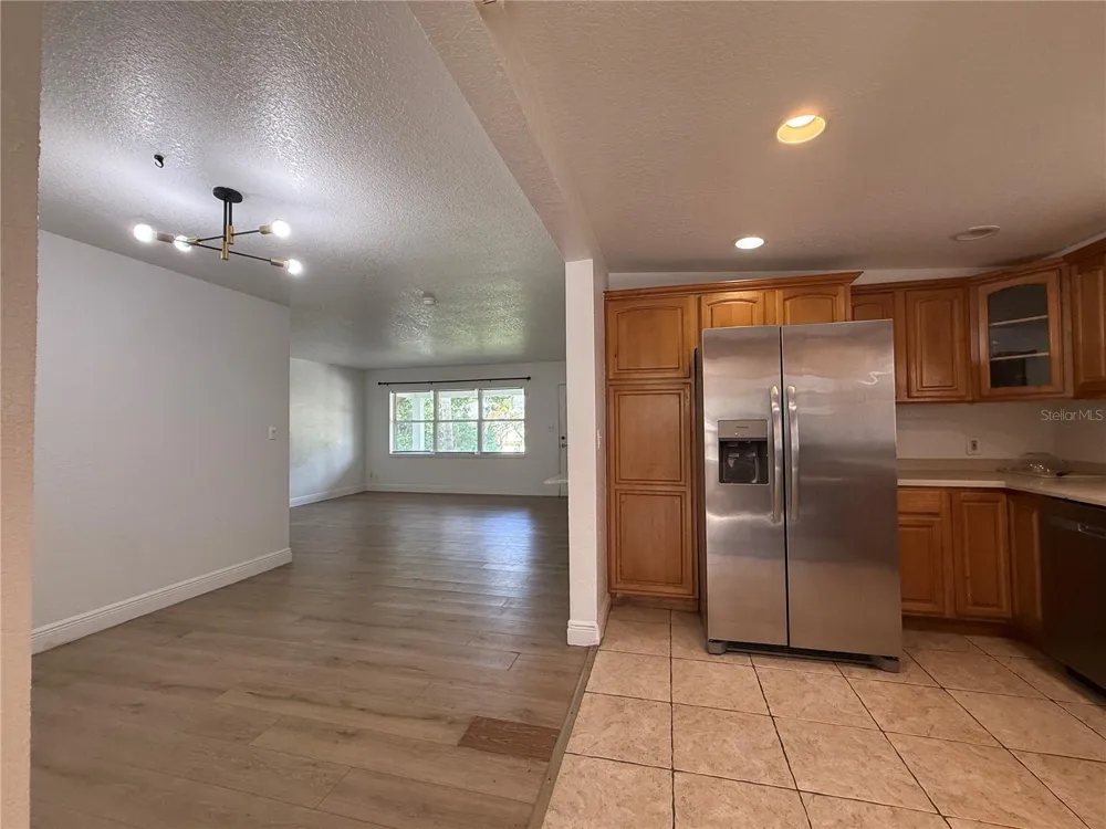 524 LAKEMONT AVENUE Winter Park, FL 32792