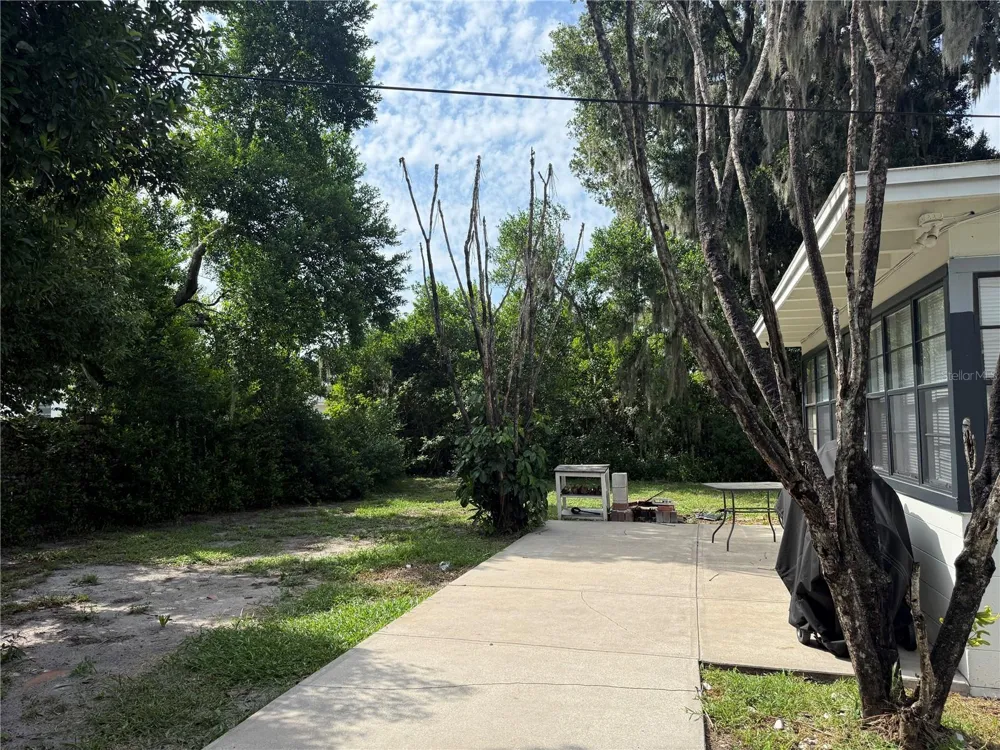 524 LAKEMONT AVENUE Winter Park, FL 32792
