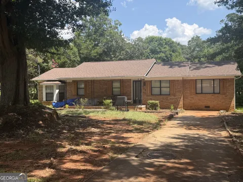 208 Drake DR