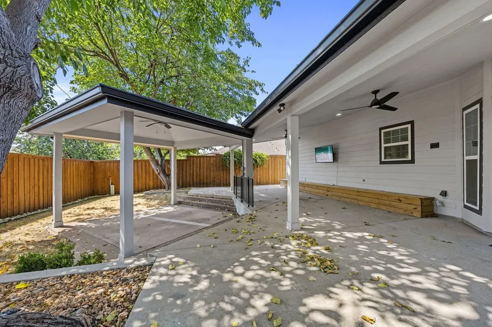 2304 Crestmeadow Street Denton, TX 76207