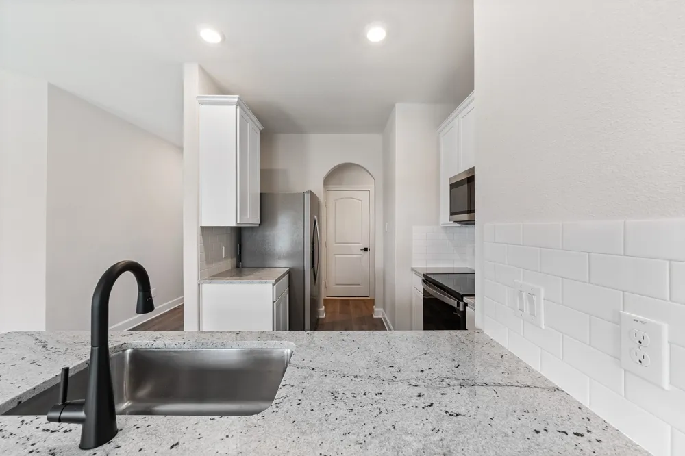 1004 Cedar Street Hutchins, TX 75141