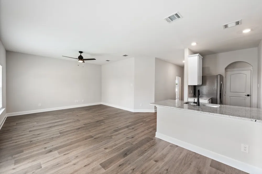 1004 Cedar Street Hutchins, TX 75141