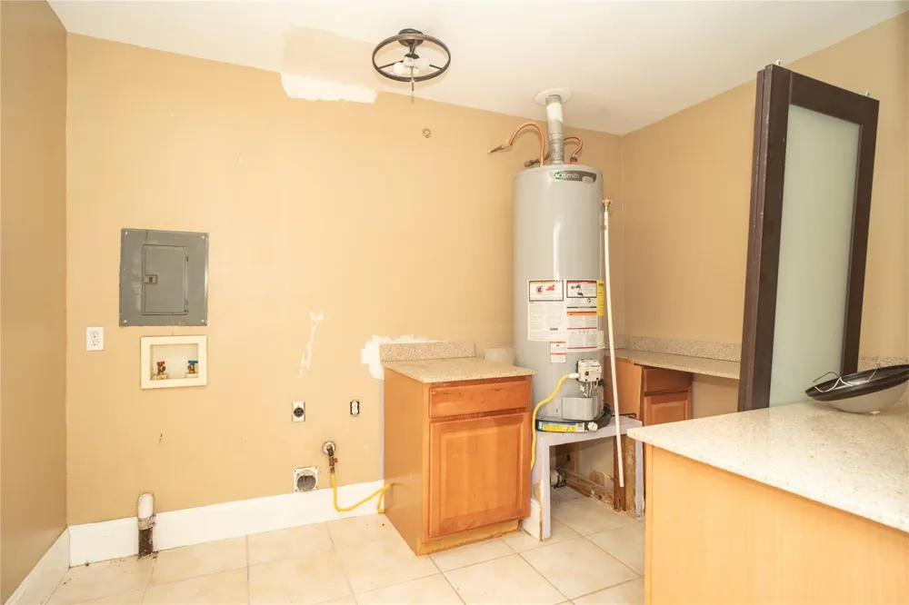 4833 Hummingbird Street Houston, TX 77035