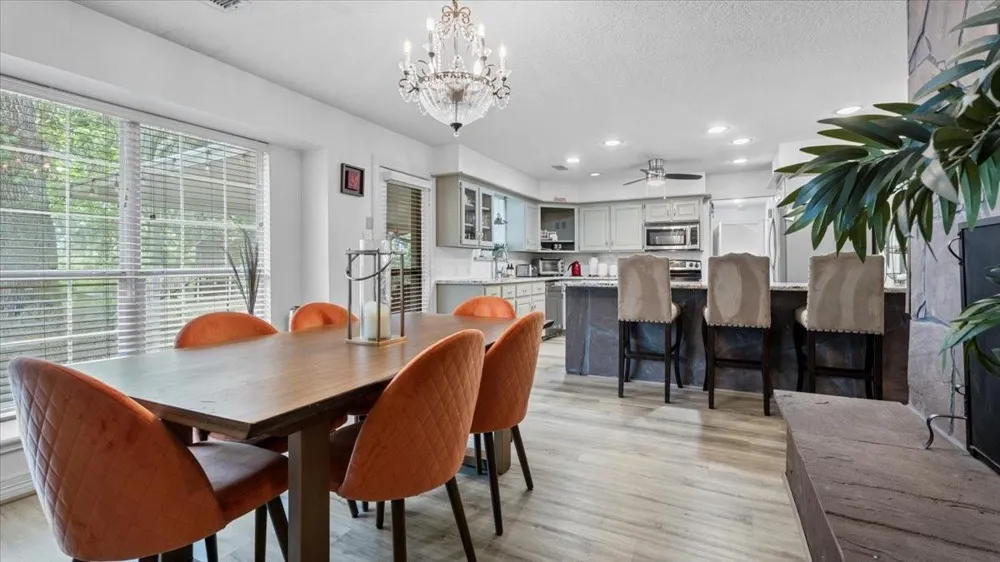 9502 Rolling Oaks Drive Tomball, TX 77375