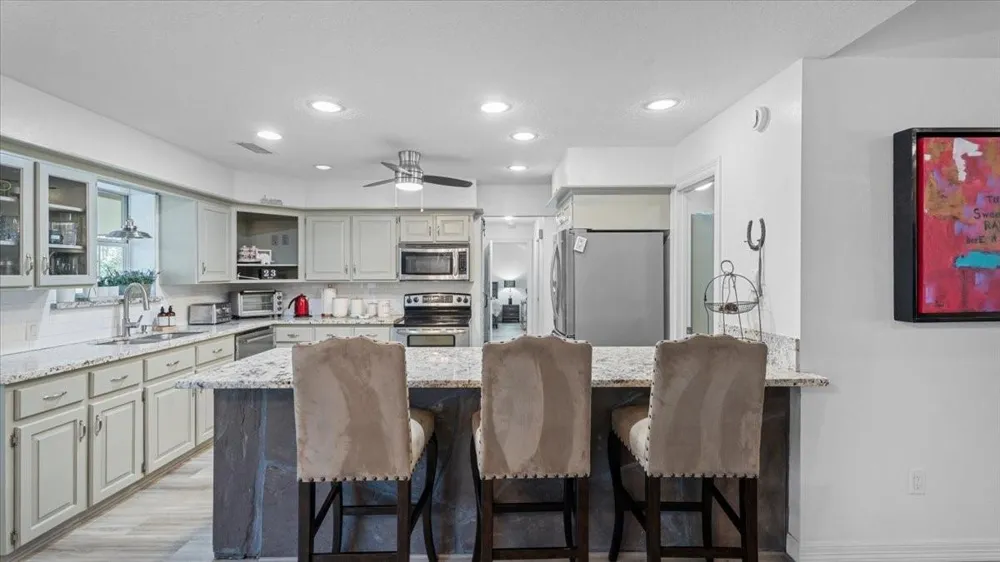 9502 Rolling Oaks Drive Tomball, TX 77375