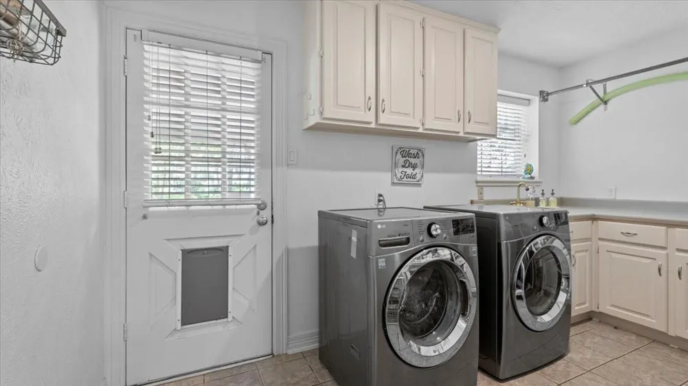 9502 Rolling Oaks Drive Tomball, TX 77375