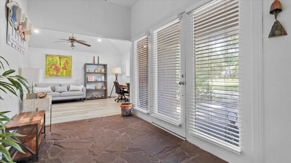 9502 Rolling Oaks Drive Tomball, TX 77375