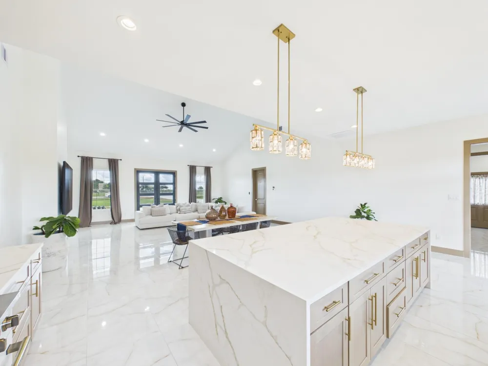 2015 Settlers Court Dr Sealy, TX 77474