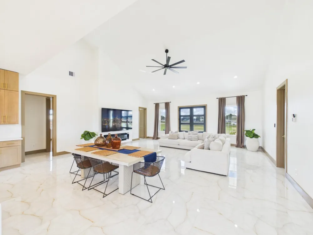 2015 Settlers Court Dr Sealy, TX 77474
