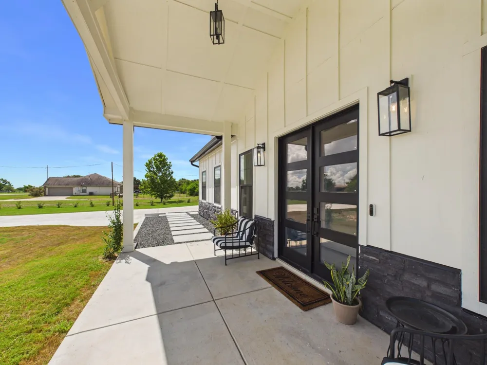 2015 Settlers Court Dr Sealy, TX 77474
