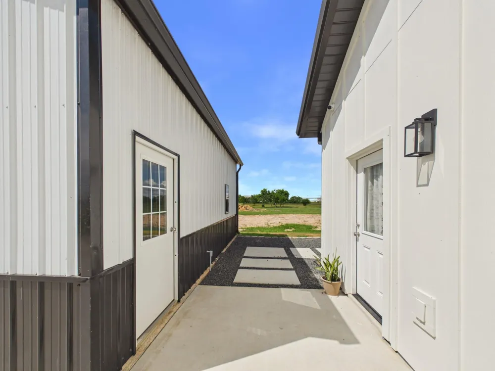 2015 Settlers Court Dr Sealy, TX 77474