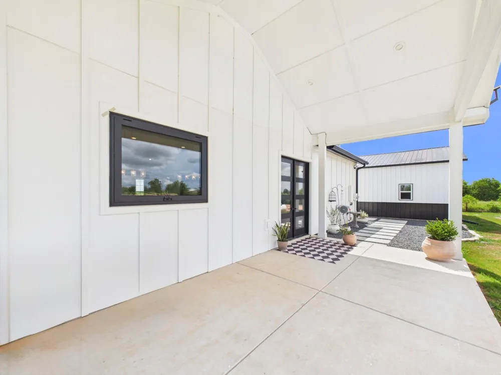 2015 Settlers Court Dr Sealy, TX 77474