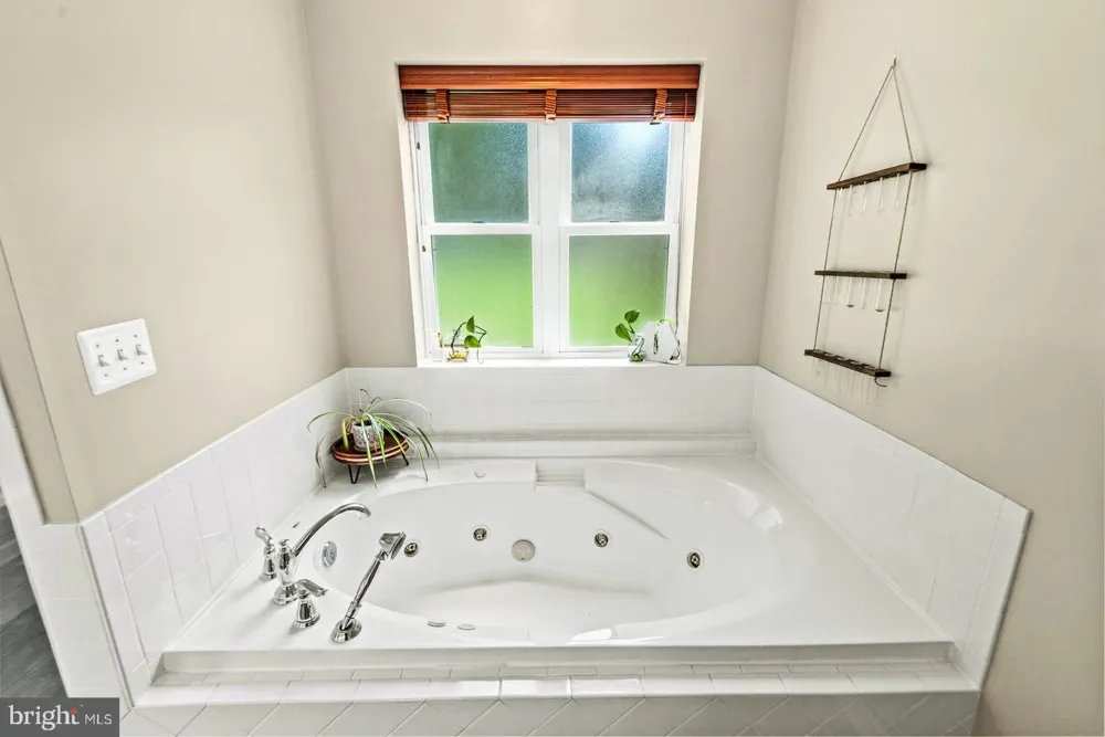 108 MONROE STREET Locust Grove, VA 22508