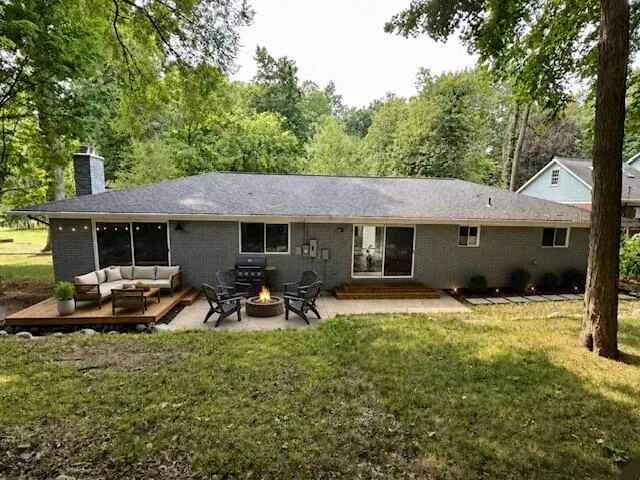 46250 Bloomcrest Drive Northville, MI 48167