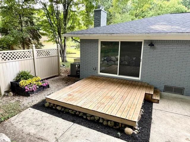 46250 Bloomcrest Drive Northville, MI 48167