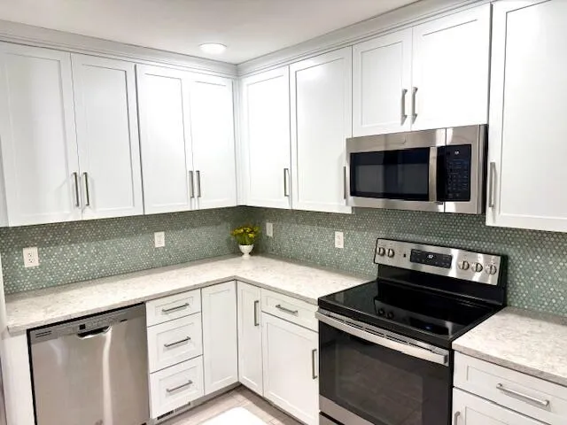 46250 Bloomcrest Drive Northville, MI 48167