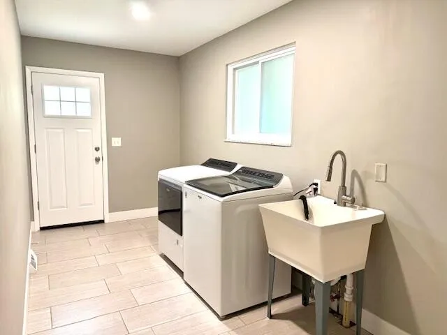 46250 Bloomcrest Drive Northville, MI 48167