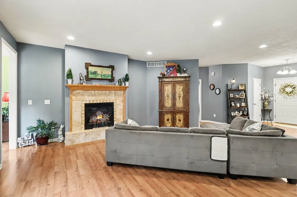 325 Grant Street Hopkins, MI 49328