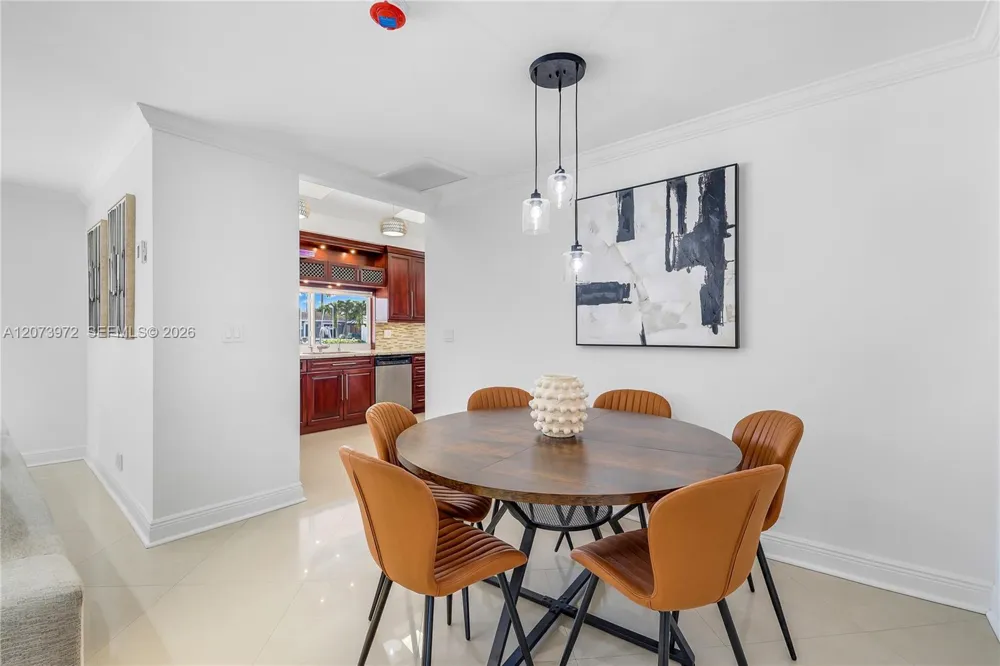 800 SE 3rd Ter Pompano Beach, FL 33060