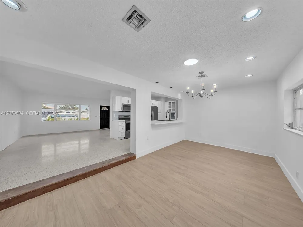 5450 SW 55th Ave Davie, FL 33314