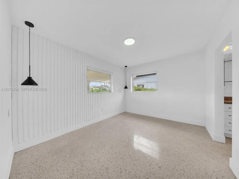 5450 SW 55th Ave Davie, FL 33314