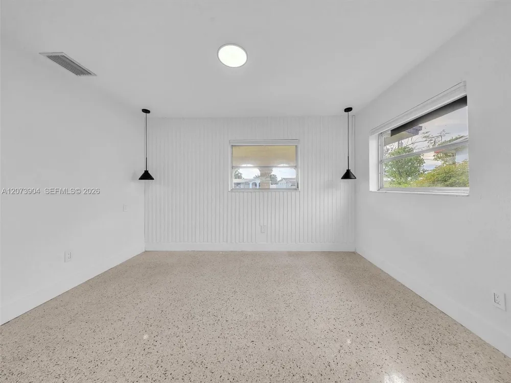 5450 SW 55th Ave Davie, FL 33314