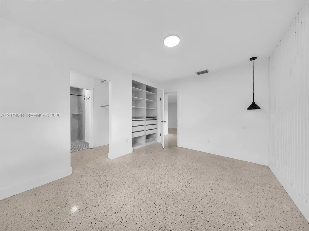 5450 SW 55th Ave Davie, FL 33314