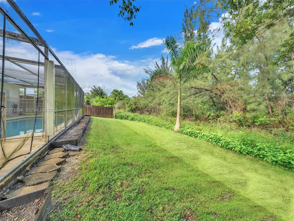 5450 SW 55th Ave Davie, FL 33314