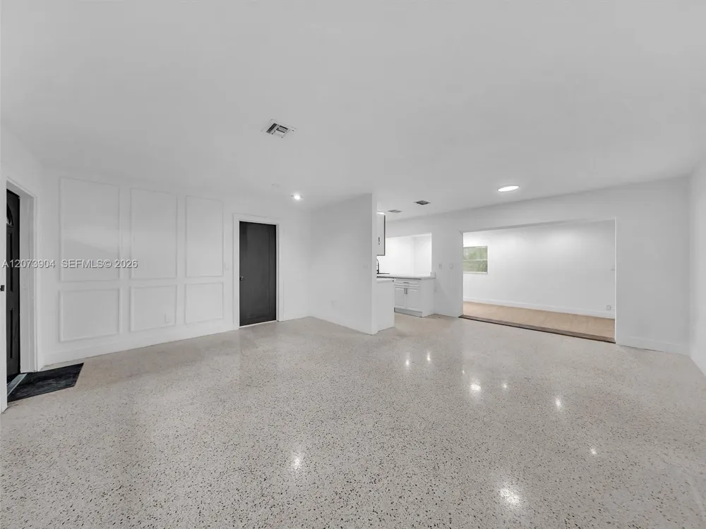 5450 SW 55th Ave Davie, FL 33314