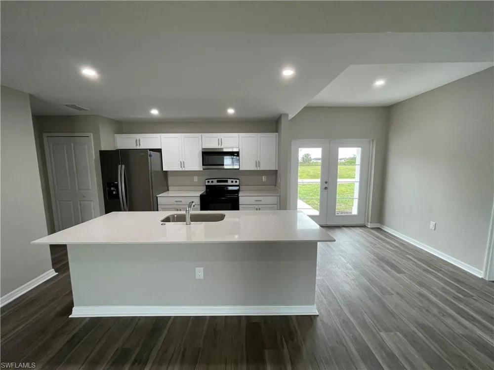 2132 NW 7th Avenue Cape Coral, FL 33993