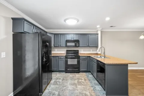 357 Sam Houston Cir
