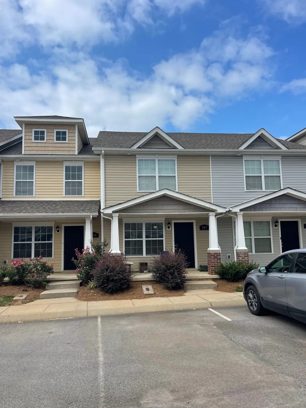357 Sam Houston Cir Clarksville, TN 37040