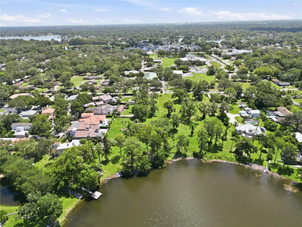 13416 LINCOLN AVENUE Tampa, FL 33618