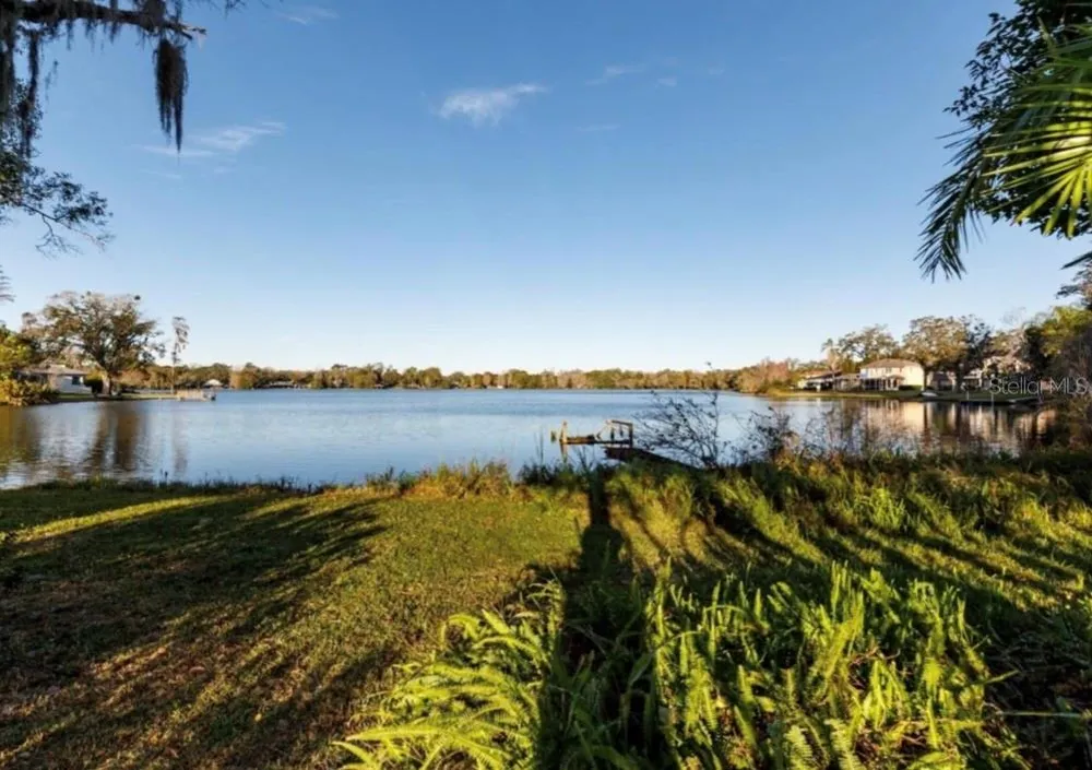 13414 LINCOLN AVENUE Tampa, FL 33618