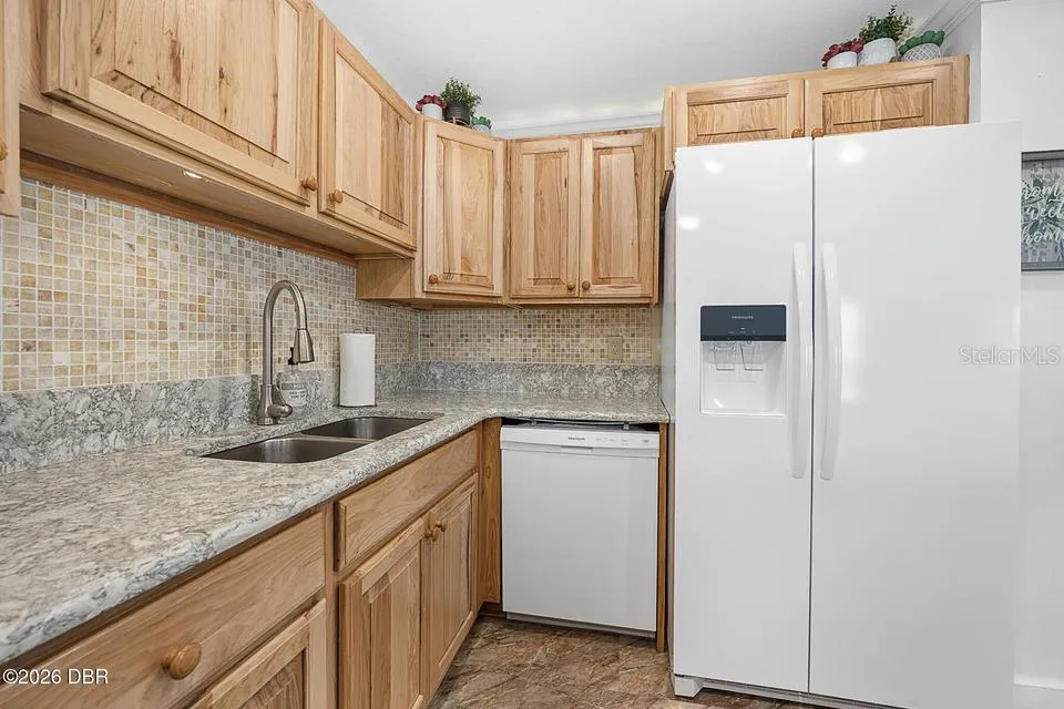 1415 OCEAN SHORE BOULEVARD #F110 Ormond Beach, FL 32176
