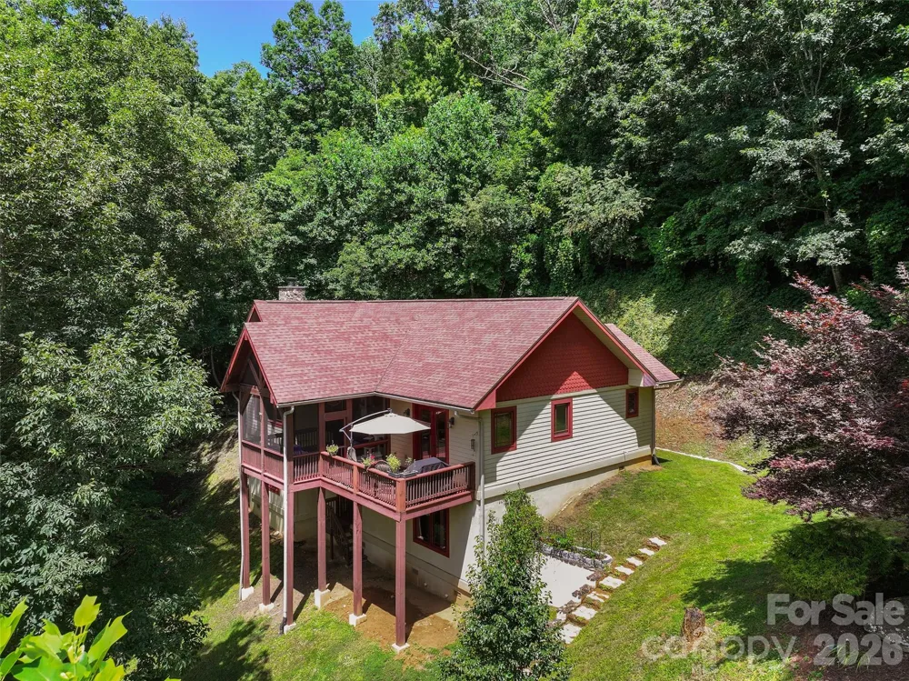 270 Par 3 Road Whittier, NC 28789